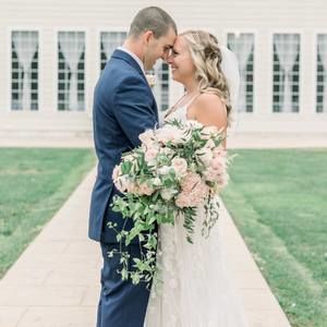 Meet your Posher, Dakota